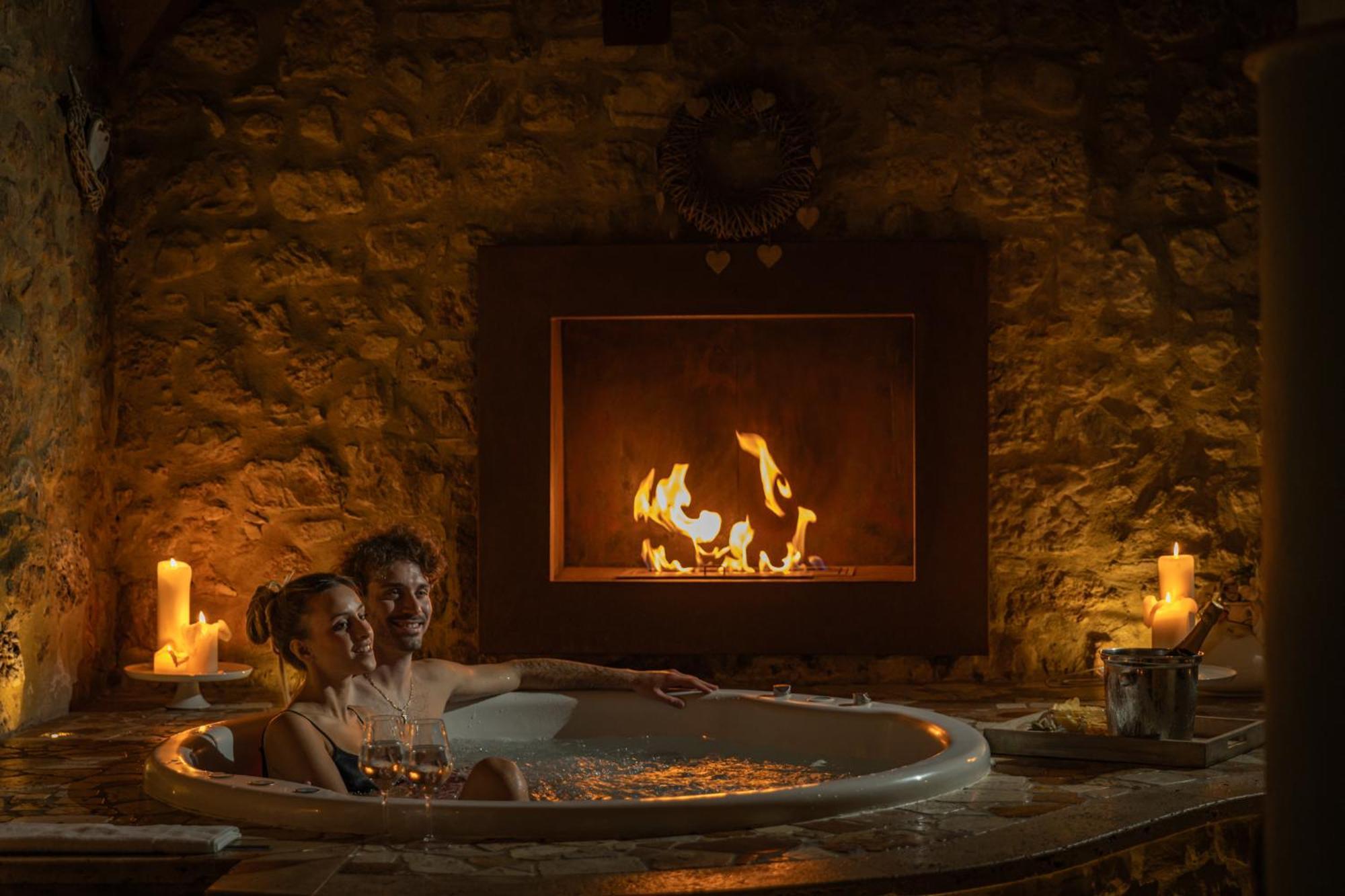 Borgo Medievale San Quirico D'Orcia B&B - Capitano Collection - Albergo Diffuso المظهر الخارجي الصورة